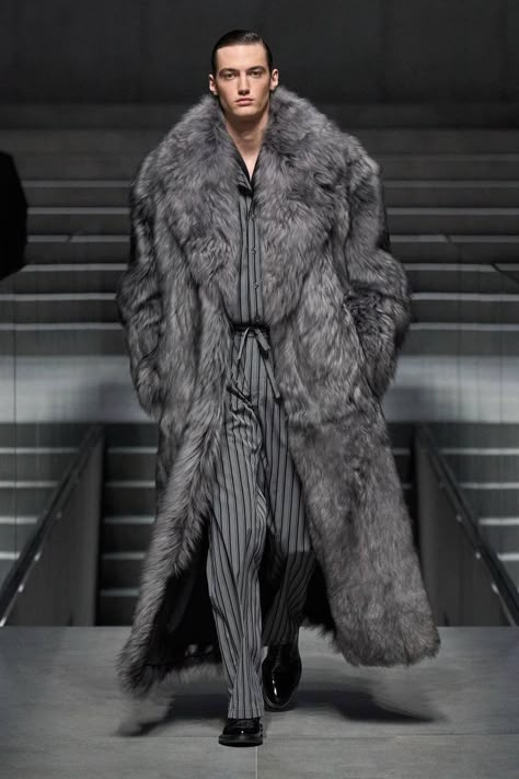 Boyfriend Fashion, Fur Goods, Mens Fur Coat, Milan Men's Fashion Week, 2024 Menswear, Male Outfits, Mens Fur, Men Fashion Show, Le Male