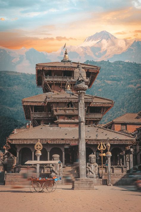 16 Of The Very Best Places To Visit In Nepal - Hand Luggage Only - Travel, Food & Photography Blog Nepal Culture, Nepal Travel, Destination Voyage, Nightlife Travel, Beautiful Country, Alam Yang Indah, Best Places To Visit, Culture Travel, India Travel