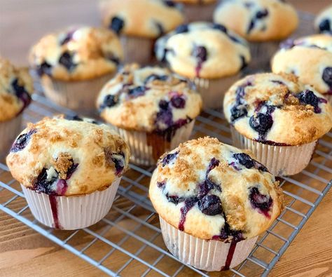 Weight Watchers Blueberry Muffins - All Recipes Club One Point Blueberry Muffins, Blueberry Muffins Keto, Low Calorie Blueberry Muffins, Weight Watchers Blueberry Muffins, Almond Flour Blueberry Muffins, Weight Watchers Muffins, Blueberry Protein Muffins, Keto Blueberry Muffins, Homemade Blueberry Muffins