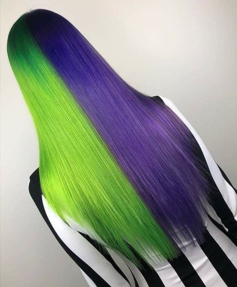 Halloween Hair Color Ideas, Split Dye Hair Ideas, Dye Hair Ideas, Halloween Hair Color, Split Dye Hair, Split Dye, Split Dyed Hair, Inner Witch, Neon Hair