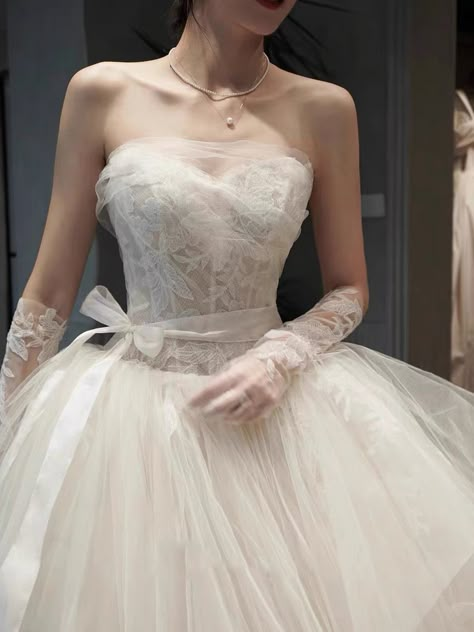 Fairy Tale Wedding Dress, Fancy Wedding Dresses, Pretty Wedding Dresses, Dream Wedding Ideas Dresses, Prom Dress Inspiration, Fairytale Dress, Tulle Wedding Dress, Glam Dresses, Pretty Wedding