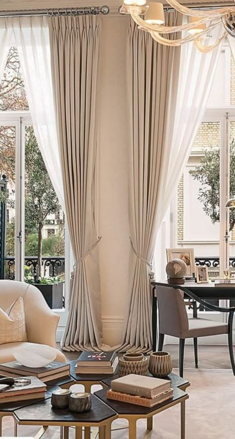 Fancy Curtains Living Room, Drapes And Sheers, French Window Curtains, French House Decor, Curtain Designs Living Room, Grand Bedroom, Fancy Curtains, Parisian Interior Design, French Window