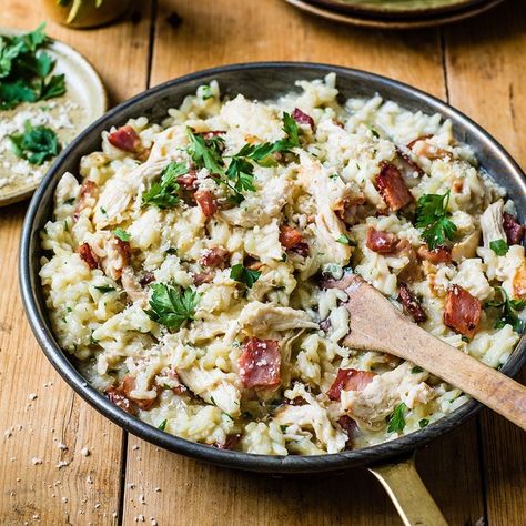 A healthier WW recipe for Chicken and bacon risotto ready in just 45. Get the SmartPoints value plus browse 5,000 other delicious recipes today! Csiro Recipes, Ww Sides, Bacon Risotto, Savoury Treats, Recipes For Chicken, Chicken Risotto, Chicken And Bacon, Ww Meals, Ww Recipe