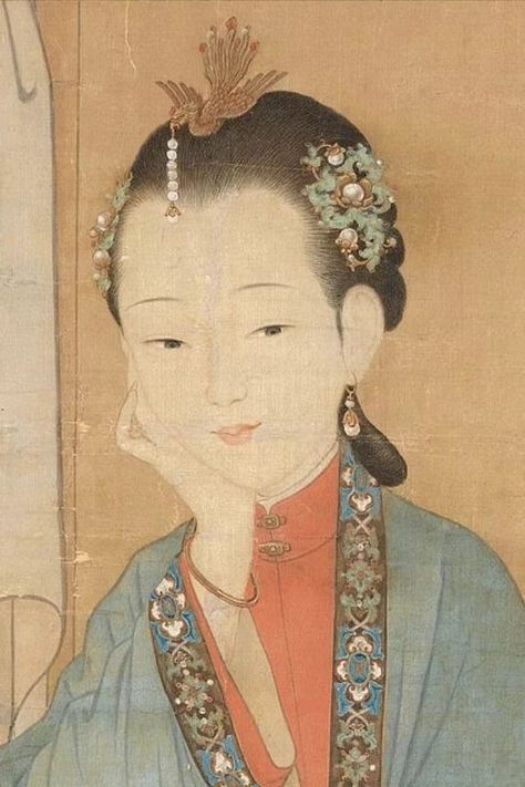 Hair ornaments, earrings, bangles, and clothing of noble ladies of the Qing Dynasty (1636 — 1912) in the painting "Beautiful Ladies" (仕女图), by an artist of the Qing Dynasty, now preserved in the Nelson-Atkins Museum of Art. Qing Dynasty Painting, Qing Dynasty Fashion, Qing Dynasty Art, Chinese Dynasty, Chinese Folk Art, Ancient Chinese Art, Asian Inspiration, Character And Setting, Historical Period