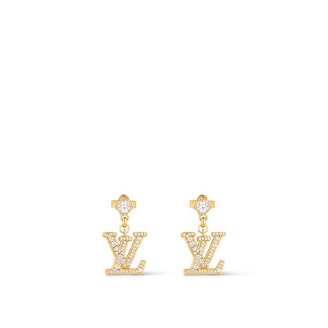 Lady LV Earrings S00 - Women - Fashion Jewelry | LOUIS VUITTON ® Louis Vitton Jewelry, Louis Vuitton Accessories Jewelry, Lv Jewelry, Lv Earrings, Luis Vuitton Outfits, Louis Viouton Earrings, Earrings Louis Vuitton, Luis Vuitton Jewellery, Louis Vuitton Jewelry Earrings