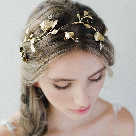 Let’s talk about HAIR. How will you be having your bridal hair? If you’re thinking of a low bun or half up/half down style, consider adding a statement hair accessory like this gilded vine draped delicately over the top from @twigsandhoney... 🍃 #WSloves #bridalhair #weddinghair #hairstyles  #Regram via @B7jjxEanFfS Branch Headpiece, Bridal Hair Vines, Headband For Wedding, Wedding Velvet, Headband Beaded, Beaded Headbands, Headband Bridal Hair, Art Nouveau Wedding, Hair Style On Saree