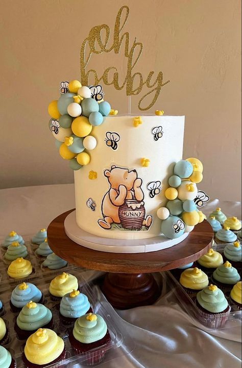 Pooh Bear Charcuterie Board, Winnie The Pool Gender Reveal, Gender Reveal Cake Winnie The Pooh, Wine The Pooh Gender Reveal, Gender Reveal Themes Winnie The Pooh, Pooh Bear Cake Ideas, Winnie The Pooh Themed Cake, Pooh Bear Baby Shower Theme, Classic Winnie The Pooh Cake Ideas