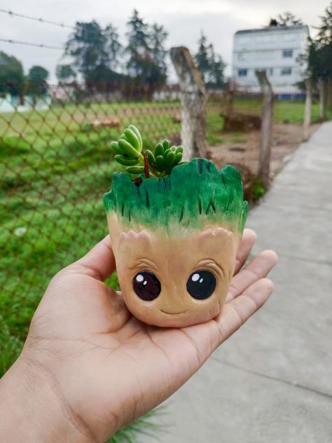 Mini Planters, Paris Crafts, Plaster Of Paris, Diy Ceramic, Clay Crafts Air Dry, Garden Pottery, Diy Crafts For Kids Easy, Baby Groot, Clay Tutorials