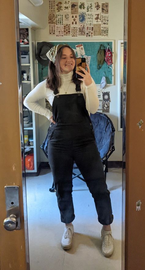 Overall Turtleneck Outfit, Turtleneck And Overalls Outfit, Midsize Turtleneck Outfit, Turtleneck With Overalls, Overall With Flannel Outfit, Black Overalls Outfit Plus Size, Turtleneck Outfit Midsize, Turtle Neck And Overalls Outfit, Overalls Turtleneck Outfit