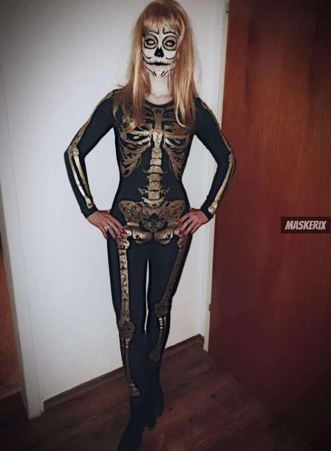 DIY Skeleton Costume » Ideas & Step by Step How-to Tutorials | maskerix.com Skeleton Costume Ideas, Diy Skeleton Costume, Medieval Skeleton, Skeleton Costume Diy, Skeleton Outfit, Diy Skeleton, Skeleton Top, Skeleton Clothes, Costume Accessories Diy