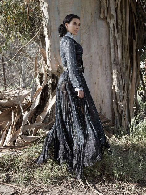 Kim Kardashian West delivers a version of herself that we've never seen. Not only covered up, but a prairie-loving star in a John Wayne movie Kim Kardashian Photoshoot, Kendall Jenner News, Cr Fashion Book, Kim Kardashian West, Kim Kardashian Style, Fashion Book, Kardashian Style, Prairie Dress, Pioneer Woman