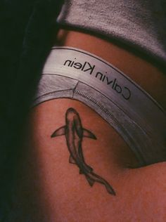 Untitled Hai Tattoo, Shape Tattoo, Shark Tattoo, Ocean Tattoos, Disney Tattoo, Shark Tattoos, Tattoo Designs And Meanings, Pattern Tattoo, Piercing Tattoo