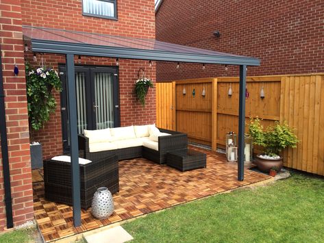 This Premium Veranda Allows James And Julie A Space In Their Garden That Is All Weather. Outside Veranda Ideas, Pergola Small Garden, Garden Porch Ideas, Garden Canopy Ideas, Outdoor Canopy Ideas, Backyard Canopy Ideas, Small Garden Room Ideas, Garden Veranda Ideas, Diy Veranda