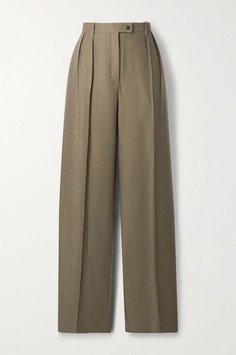 High Waisted Work Pant, Linen Pleated Pants, The Row Pants, Pleated Straight Leg Pants, Business Straight Leg Pants, Wool Pants Outfit, The Row Outfits, Pants Tailoring, Straight Pants Design