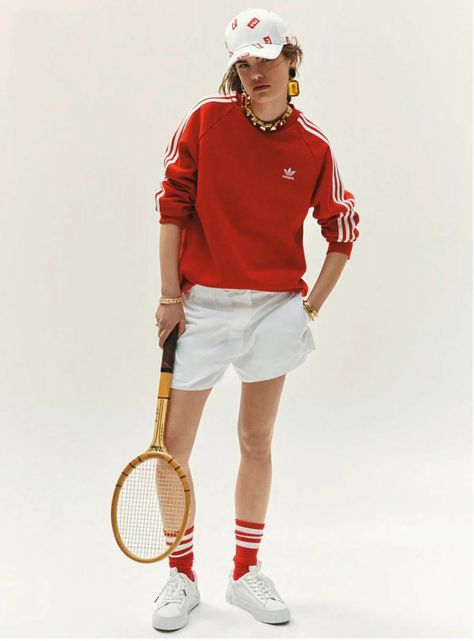 Roos van Nieuwkerk by Tom Schirmacher for Elle France May 26th, 2022 Fila Tennis, Sneaks Up, Sporty Look, Athletic Wear, Tennis Racket, Sport Fashion, Kids Wear, Athleisure, Fashion Photography