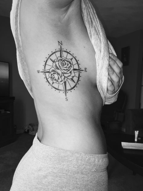 Compass Rose Rib Tattoo American Classic Tattoo, Rose Rib Tattoos, Tiger Head Tattoo, Flower Tattoo Drawings, Flower Tattoo Arm, Flower Tattoo Sleeve, Travel Clothes Women, Classic Tattoo, Wall Tattoo