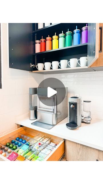 THE HOME EDIT ® on Instagram: "Want to make staying hydrated a habit? Then you better make it fun! 🎉 Comment “LINK” below for our guide to creating a hydration station that doubles as a display piece" Hydration Station Ideas, Soda Bar, Edit On Instagram, Hydration Station, Home Edit, Coffee Bars, Coffee Bar Home, The Home Edit, Staying Hydrated