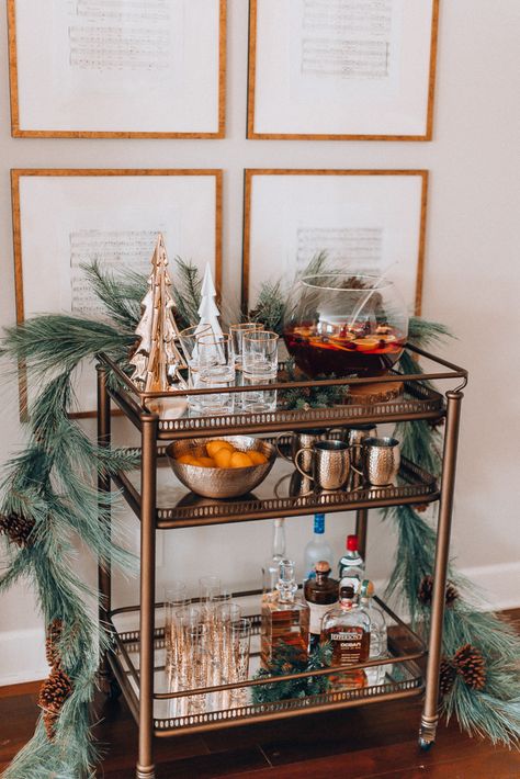 5 Tips for Hosting a Holiday Gathering | Cella Jane Hosting Christmas Party, Classy Holiday Party, Christmas Bar Cart, Hosting Holiday Party, Colorful Homes, Cocktail Party Decor, Family Stone, Ladies Brunch, Christmas Cocktail Party