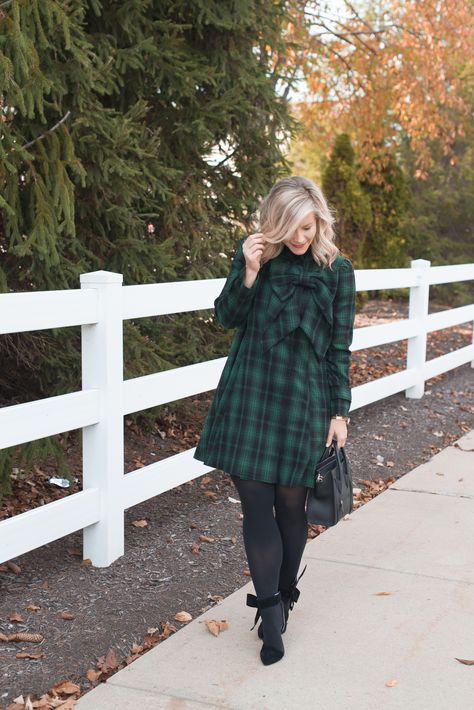 Perfect Plaid Dress - Afternoon Espresso Blog Green Plaid Dress Outfit, Plaid Dress Outfit Winter, Plaid Dress Holiday, Plaid Dress Outfit, Green Plaid Dress, Holiday Party Dress, Holiday Dress Outfit, Winter Dress Outfits, Holiday Party Dresses