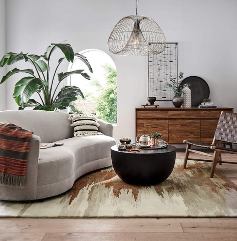 Best Small-Space Couch: Crate & Barrel Infiniti Curved Back Sofa Curvy Furniture, Modern Curved Sofa, Curved Couch, Inflatable Furniture, Drum Coffee Table, Metal Drum, Teak Sideboard, Curved Sofa, Furniture Trends