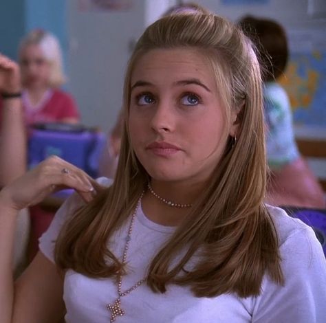 Cher Clueless Icon, Cher Horowitz Hair, Cher Aesthetic, Cher Hair, Clueless Aesthetic, Estilo Blair Waldorf, Clueless Movie, Clueless Cher, Cher Clueless