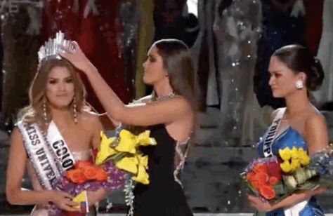 Miss Universe 2015 |  Too soon? Maybe. But no one will ever forget when Steve Harvey announced Colombia instead of Philippines as the winner — especially pageant girls.  Read more: http://thepageantplanet.com/top-7-pageant-crowning-moments/#ixzz3xcUxuXmp Pageant Memes Funny, Steve Harvey Miss Universe, Miss Colombia, Miss Universe 2015, Miss Philippines, Pageant Girls, Celebrity News Gossip, Steve Harvey, Miss Universe