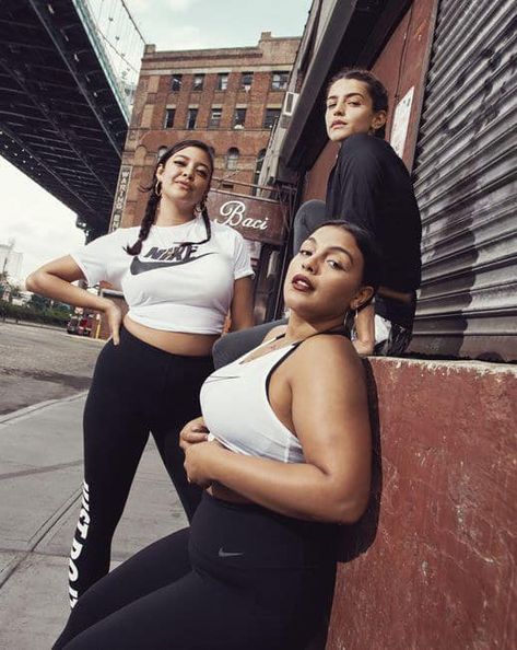 "Nike’s product range will continue to expand to ensure there is a perfect fit for every athlete," the brand said in a press release. Plus Size Sports Bras, Plus Size Workout, Nike Workout, Curvy Model, Nike Roshe Run, Nike Free Shoes, Women Street, Nike Shoes Outlet, Outfit Trends