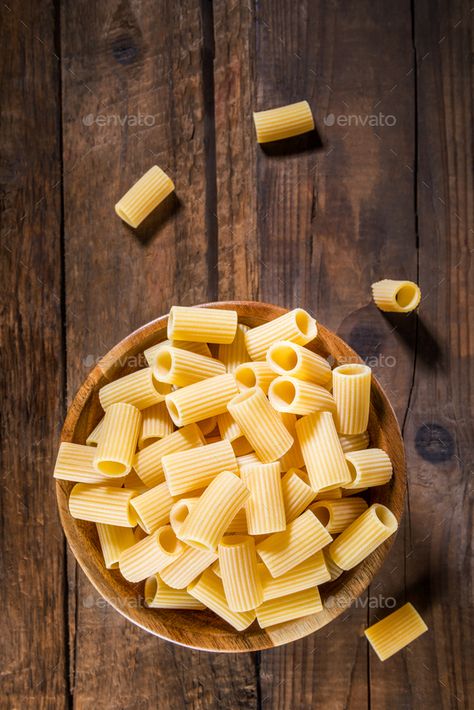 Raw Pasta, Pasta Rigatoni, Pasta Making Photography, Pasta Salad Food Photography, Eating Pasta Photography, Raw Pasta Photography, Pasta Bolognese Photography, Pasta Images, Pasta Box