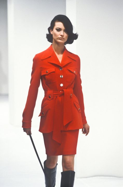 Female Psychologist Aesthetic, Fashion 1990s, Shalom Harlow, Vogue Editorial, 90s Runway Fashion, Original Supermodels, 90s Models, Iconic Women, Couture Fashion