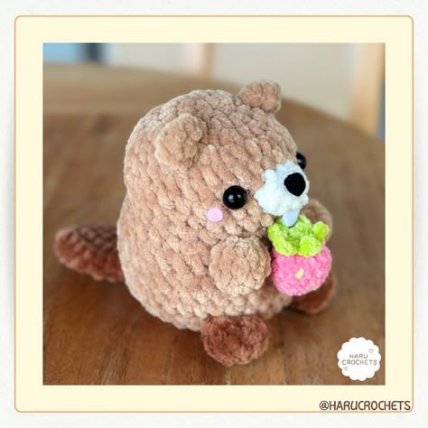 paula ʕ •ᴥ•ʔ ♡ | ❣️FREE LITTLE BEAVER PATTERN❣️ I just wanna thank everyone for the incredible support, we’re now 19k+, feels like it was just yesterday… | Instagram Beaver Crochet, Chocolate Dip, Crochet Eyes, Strawberry Pattern, Fabric Glue, Amigurumi Free, Chunky Yarn, Felt Fabric, Amigurumi Free Pattern