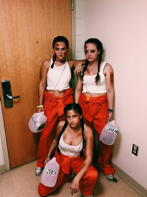 Jail Breaker Halloween Costume, Orange Prisoner Costume Woman, Progressive Halloween Costume, Best Blonde Halloween Costumes, Holes Costume Halloween, Jail Break Costume, Prisoner Costume Makeup, Jail Costume Women, Prisoners Halloween Costume