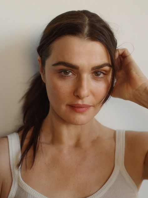 Rachel Weisz On Dead Ringers, Acting Against Herself and The Pursuit Of Pleasure Rachel Weiss, Dead Ringers, Edie Campbell, Porter Magazine, Michael Kelly, Love Magazine, Rachel Weisz, Oscar Winners, Vogue Australia