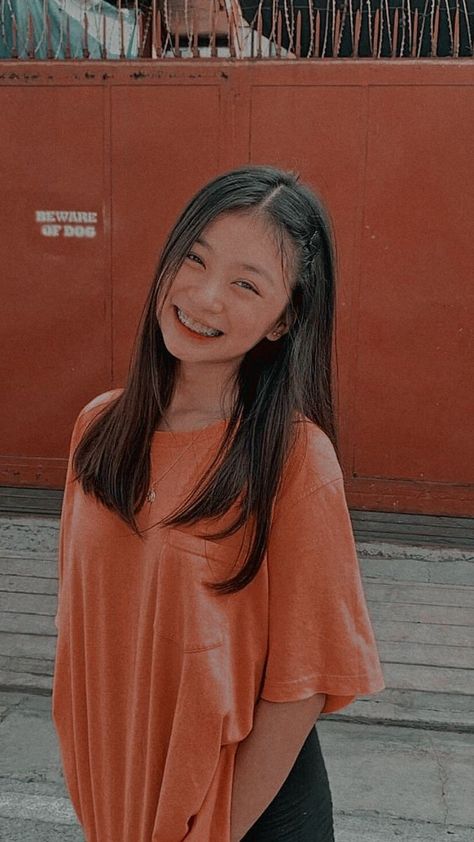 Filipino Girl Aesthetic, Rpw Port Girl Aesthetic Filipino, Justin Basil, Pretty Filipina Girl, Justine Basil, Filipina Girl Aesthetic, Grp Icon, Local Port, Rp Port