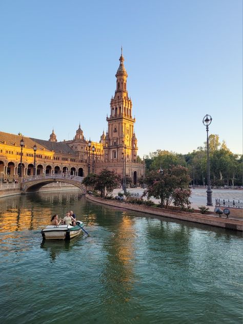 #Seville#Spain Seville Spain Aesthetic, Seville Spain Outfits, Seville Aesthetic, Sevilla Aesthetic, Seville Photography, Spain Aesthetics, Spain Seville, Spain Aesthetic, Spain Trip