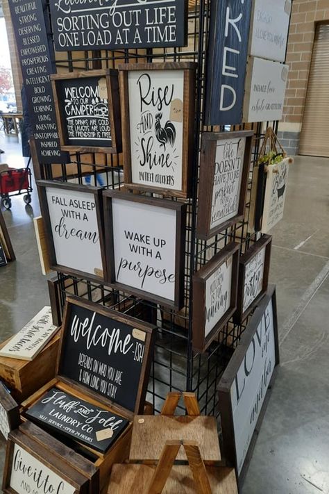 Wood Sign Booth Set Up, Sign Displays For Craft Shows, Craft Show Table Display Ideas For Wood Signs, Vendor Sign Display, How To Display Signs At A Craft Fair, Craft Booth Displays Signs, Sign Stands Diy Display Ideas, Wood Sign Craft Show Display, Craft Show Advertising Signs