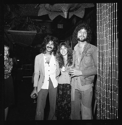 Rumours Album, Stevie Nicks Lindsey Buckingham, Buckingham Nicks, Ancient Queen, Lindsey Buckingham, Old Hollywood Movies, Stevie Nicks Fleetwood Mac, Music Pics, Music Photo