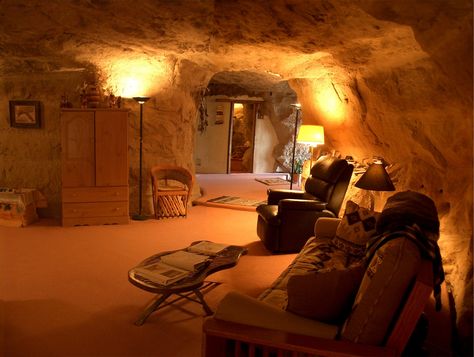 Kokopelli’s Cave Farmington New Mexico, Cave Bed, Cave Hotel, Cave House, Conde Nast Traveler, Honeymoon Destinations, Boat Trips, Bed Breakfast, How To Level Ground