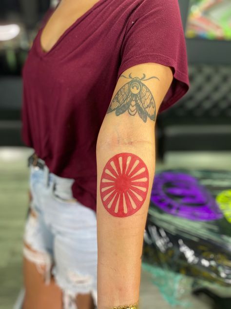 #Romani #Roma #RomaniFlag #culturaltattoo #RomaniTattoo #RomaniFlagTattoo #Rroma #RromaFlag #RromaFlagTattoo #RromaTattoo Romani Tattoos Traditional, Romani Tattoo Design, Romani Traditional Tattoo, Romanian Tattoo Traditional, Tattoo Romani, Wagon Wheel Tattoo, Romani Tattoos, Romani Tattoo, Romani Design