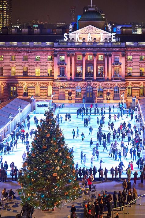 Skate at Somerset House with Fortnum & Mason Ice Skating London, London In Winter, Christmas Afternoon Tea, Outdoor Ice Skating, Fancy Ice, Christmas Things To Do, Christmas Ice Skates, 달력 디자인, Ice Skating Rink