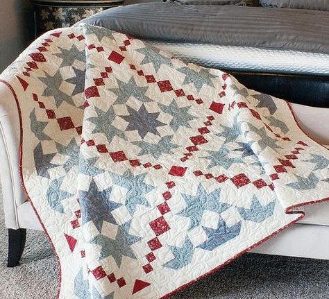 Chantilly Quilt Pattern in 4 Sizes - Quilting Digest Quilting Digest, Quilts Vintage, Two Color Quilts, Quilt Pattern Download, Quilt Care, Patriotic Quilts, Patchwork Quilt Patterns, Antique Quilt, Art Quilt