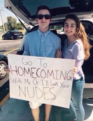 Here are the most messed up homecoming proposals Cute Homecoming Proposals, Cute Prom Proposals, Dance Proposal, Hoco Proposals, Hoco Proposals Ideas, Embarrassing Moments, Prom Proposal, Bad Bunny, Proposal Ideas