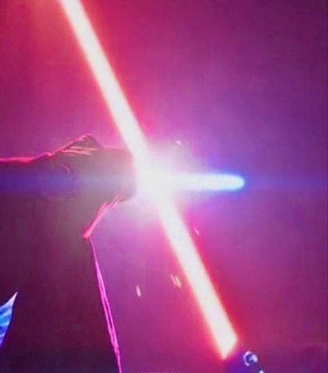 Star Wars Aesthetic Lightsaber, Lightsabers Aesthetic, Purple Lightsaber Aesthetic, Lightsaber Aesthetic, Jedi Aesthetic, Purple Lightsaber, Sith Warrior, Blue Lightsaber, Red Lightsaber