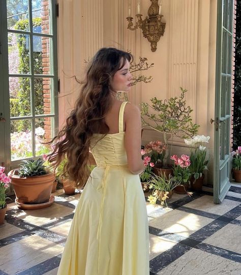 Soft Yellow Aesthetic Outfit, Yellow Summer Dress Aesthetic, Yellow Coquette Outfit, Sunshine Girl Aesthetic Outfits, Yellow Fitted Cottagecore Dress, Soft Feminine Outfits, Romantic Vibes, Feminine Outfits, Workout Beginner