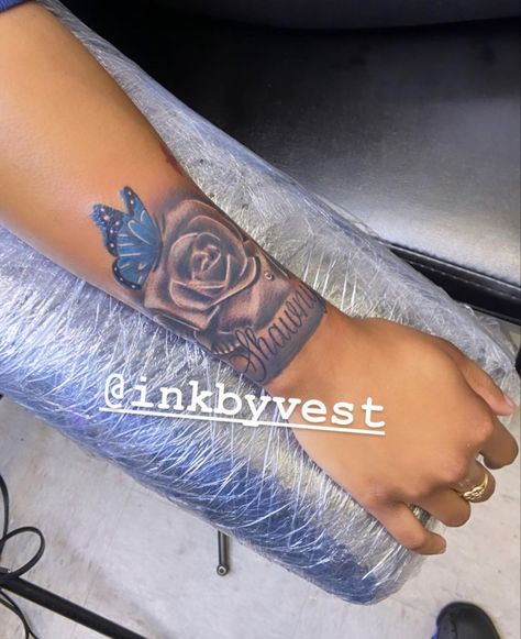 Palm Sized Tattoos For Women, Palm Size Tattoos Ideas For Women, Small Forearm Tattoos For Women, Aesthetic Tattoos Arm, Tattoos About Love, Tattoos About Growth, Tattoos About Mom, Deep Meaning Tattoos, Tattoos For Someone Who Passed