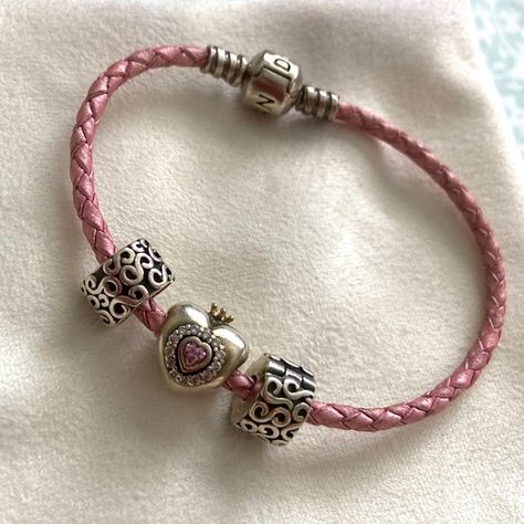 Pandora pink leather bracelet, with two clips , and a princess charm Pandora Leather Bracelet, Leather Charm Bracelets, Princess Charming, Pandora Pink, Pandora Bracelet Charms, Pandora Bracelets, Pandora Bracelet, Bead Jewellery, Pandora Jewelry