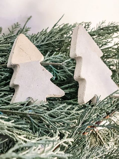 Cement Ornaments Diy, Cement Ornaments, Concrete Ornaments, Concrete Christmas Decor, Flat Tree, Listen To Christmas Music, Hygge Christmas, Hallmark Christmas Movies, Concrete Crafts