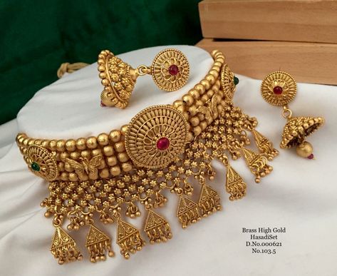 Rajwadi Jewellery Necklace Set Gold, Rajput Jewellery Necklaces, Gold Choker Necklace Indian, Rajwadi Jewellery, Rajput Jewellery, Choker Sets, Trendy Silver Jewelry, Festival Jewellery, Coral Jewelry Set