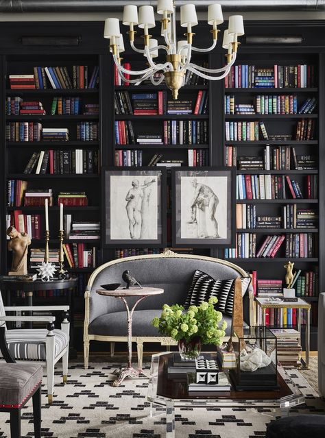 living room and bookshelves Antique Bookcase, Space Decor, Cottage Design, Home Library, Modern Living Room, Interior Spaces, Apartment Decor, Interior Designers, Bookshelves