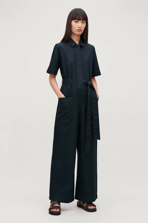 Cos FUNCTIONAL BELTED JUMPSUIT Jumpsuit Uniform, Work Jumpsuit, Mode Kimono, Belted Jumpsuit, Blue Jumpsuits, Long Sleeve Jumpsuit, Midnight Blue, Capsule Wardrobe, Jumpsuits For Women