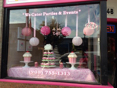 Pink Ribbon Window Display  10/2013 #livaysweetshop #cupcakes Bakery Window Display Store Fronts, Candy Store Window Display, Chocolate Store Window Display, Cupcake Shop Interior, Pink Window Display, Pastry Shop Interior, Shop Board Design, Bakery Window Display, Ribbon Window